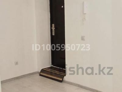 2-комнатная квартира · 60 м² · 1/5 этаж, Тауелсіздік 35 — Астана 4 микро районы. Тауелсіздік 35 за 150 000 〒 в 