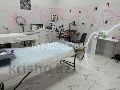 Свободное назначение, офисы, магазины и бутики, склады, салоны красоты, образование, конференц-залы, кабинеты и рабочие места, студии · 35 м² за 300 000 〒 в Алматы, Наурызбайский р-н