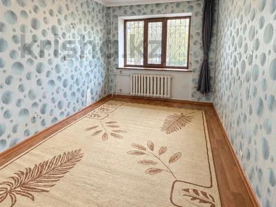 2-комнатная квартира · 48 м² · 1/5 этаж, мкр 8, Братьев Жубановых за 14 млн ₸ в Актобе