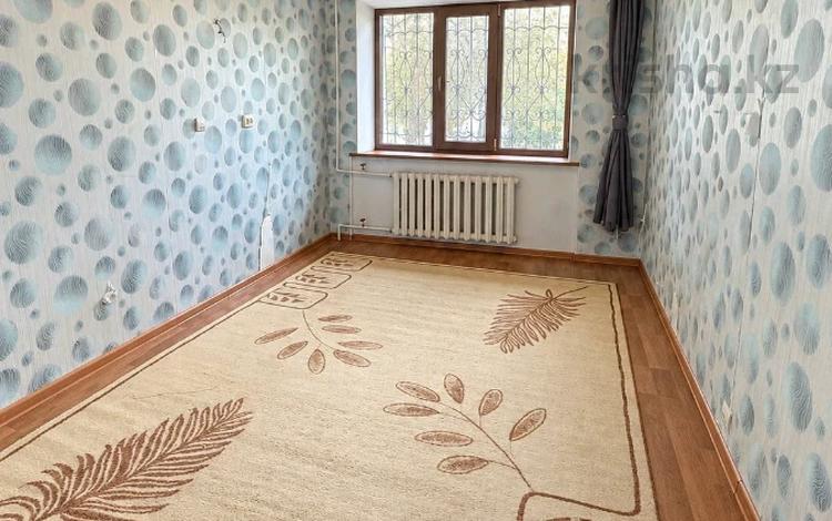 2-бөлмелі пәтер · 48 м² · 1/5 қабат, 2 ш/а., Братьев Жубановых, бағасы: 14 млн ₸ в Актобе, мкр 8 — фото 7