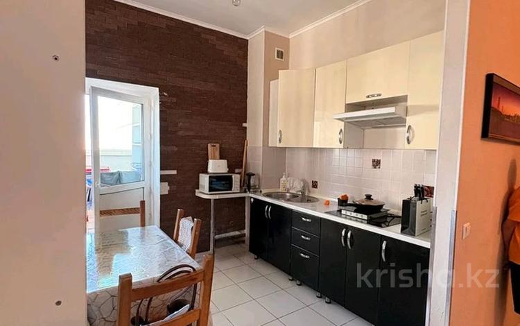 1-комнатная квартира · 39.2 м² · 17/22 этаж, Нажимеденова 10/2 за 18 млн ₸ в Астане, Сарайшык р-н — фото 2