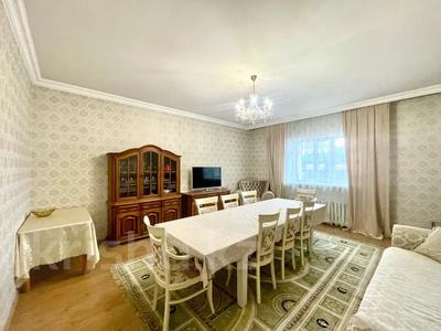 Отдельный дом • 8 комнат • 500 м² • 12 сот., Кумкент за 160 млн 〒 в Астане, Алматы р-н