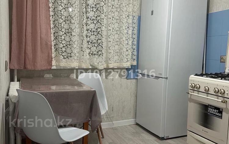 1-бөлмелі пәтер · 31 м² · 2/5 қабат, Ихсанова, бағасы: 140 000 ₸ в Уральске, мкр Школьник — фото 2