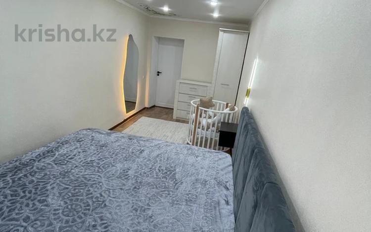 3-бөлмелі пәтер · 60 м² · 3/5 қабат, Локомативная 47/1, бағасы: 15.6 млн ₸ в Уральске — фото 2