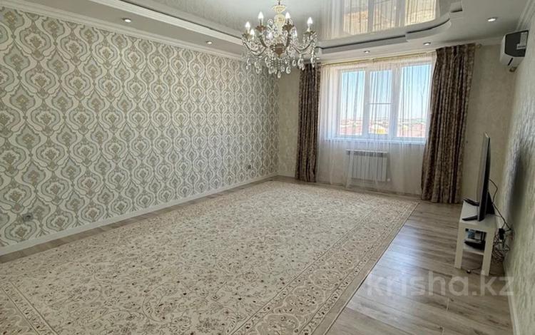 3-бөлмелі пәтер · 105 м² · 9/10 қабат, Нұрсая ш/а., Таумуш Жумагалиев 15, бағасы: 42.5 млн ₸ в Атырау, мкр Нурсая — фото 2