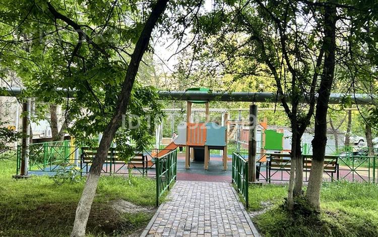 1-комнатная квартира · 39 м² · 5/5 этаж, 16-й микрорайон 2 — Напротив ДК Фосфорник за 13 млн ₸ в Шымкенте, Аль-Фарабийский р-н — фото 2