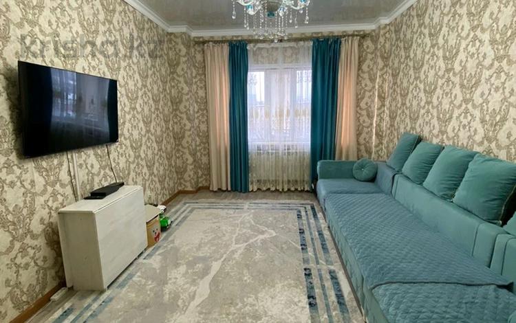 2-комнатная квартира, 67 м², 4/17 этаж, Бейсекбаева 2 за 29.5 млн 〒 в Астане, р-н Байконур — фото 2