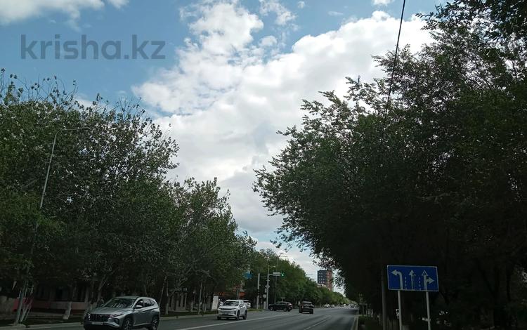 3-бөлмелі пәтер · 95 м² · 3/3 қабат, Азаттык 21, бағасы: 220 000 ₸ в Атырау — фото 2