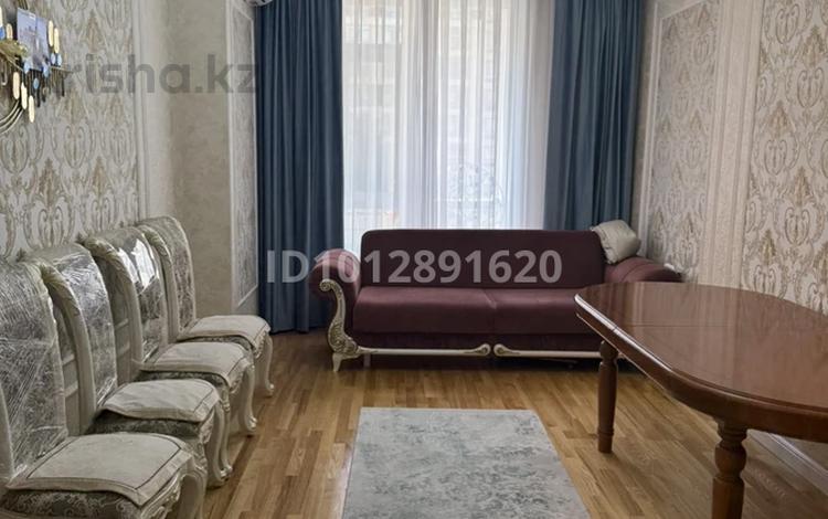 3-бөлмелі пәтер · 92 м² · 3/9 қабат, Орынбор 10/1, бағасы: 80 млн ₸ в Астане, Есильский р-н — фото 2