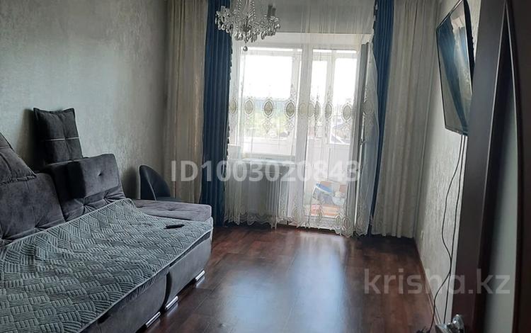 2-комнатная квартира · 51 м² · 8/9 этаж, мкр Городской Аэропорт, Мкр Шапагат 8 — Мкр Шапагат за 22.5 млн ₸ в Караганде, Казыбек би р-н — фото 2