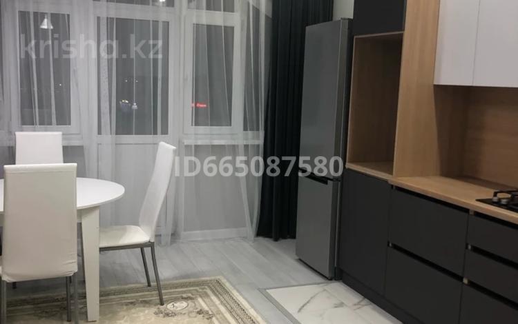 1-бөлмелі пәтер · 60 м², Мкр центральный 125б, бағасы: 26.5 млн ₸ в Атырау — фото 2