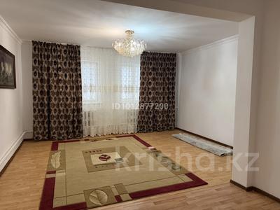 Отдельный дом · 5 комнат · 350 м² · 12 сот., мкр СМП 136, Сырым Датова 149 — Старый гай за 300 000 ₸ в Атырау