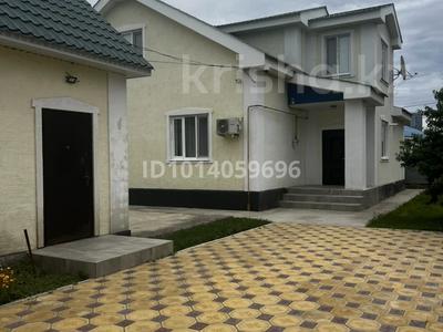Дом · 7 комнат · 160 м², мкр Рембаза, Проезд Ғарышкер 18А — Проезд за 79 900 ₸ в Атырау