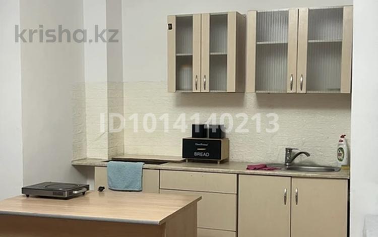 1-комнатная квартира · 45.1 м² · 2/5 этаж, мкр Кокжиек — Ниже Камаз центра за 18.5 млн ₸ в Алматы, Жетысуский р-н — фото 2