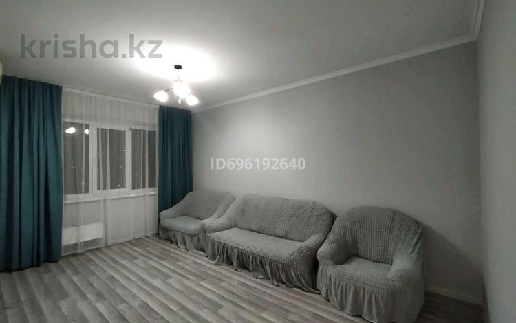 1-комнатная квартира, 40 м², 6/9 этаж помесячно, мкр Аксай-4 88 — Саина - жубанова