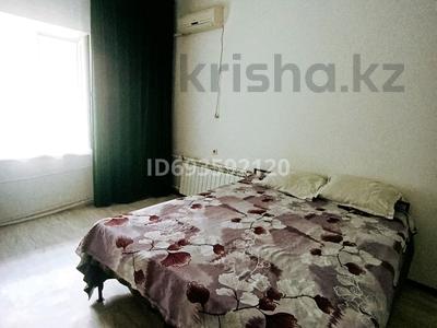 1-комнатная квартира · 49 м² · 1/9 этаж, мкр Северо-Восток 19 за 10 000 ₸ в Уральске