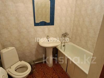 1-комнатная квартира · 49 м² · 1/9 этаж, мкр Северо-Восток 19 за 10 000 ₸ в Уральске