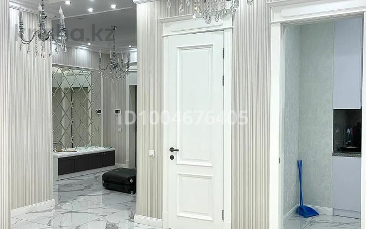 5-комнатная квартира · 225 м² · 4/8 этаж, мкр Уркер, Туран 3/1 за 1.5 млн ₸ в Астане, Нура р-н — фото 2