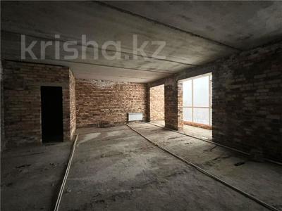 2-комнатная квартира · 69 м² · 3/4 этаж, мкр Новый Город, Алтын Арка за 26 млн 〒 в Караганде, Казыбек би р-н