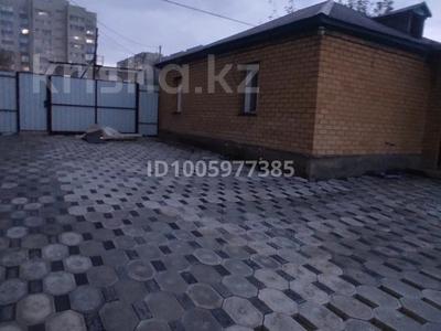 Отдельный дом · 3 комнаты · 100 м² · 5.6 сот., Широкая за 14 млн 〒 в Семее