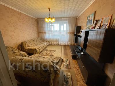 3-бөлмелі пәтер, 63.4 м², 5/5 қабат, Камзина 26, бағасы: 12 млн 〒 в Аксу