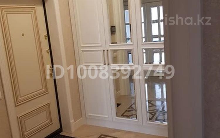 2-комнатная квартира · 82 м² · 8/13 этаж, Розыбакиева 247 за 117 млн ₸ в Алматы, Бостандыкский р-н — фото 2