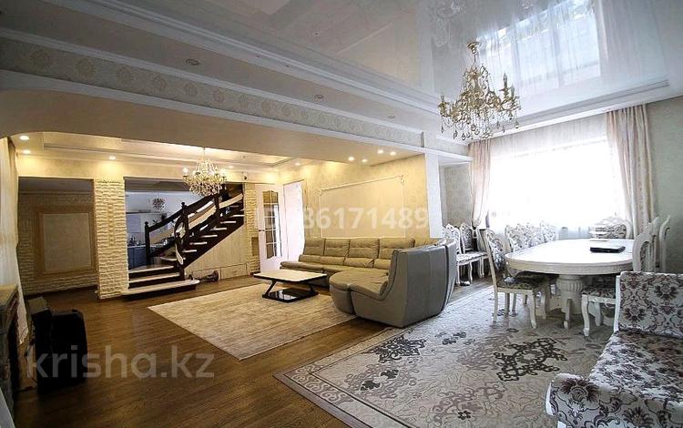 Жеке үй · 6 бөлме · 330 м² · 9 сот., мкр Ерменсай, Ахмедиарова 80, бағасы: 259 млн ₸ в Алматы, Бостандыкский р-н — фото 3
