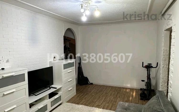 3-комнатная квартира · 46.6 м² · 1/5 этаж, Майкудук, Майкудук, 17й микрорайон за 15 млн ₸ в Караганде, Алихана Бокейханова р-н — фото 2
