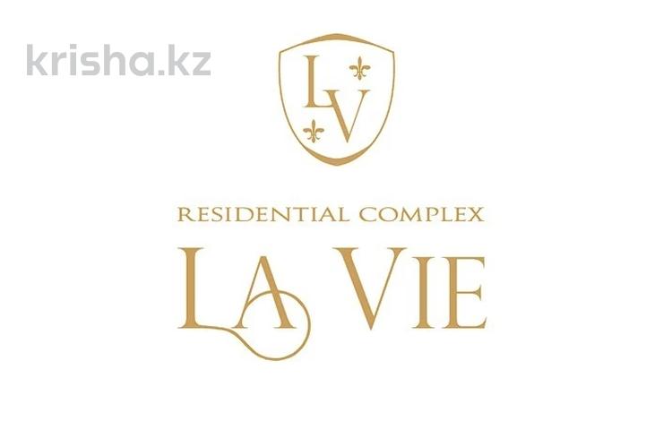 Свободное назначение, офисы, салоны красоты, медцентры и аптеки, образование · 111 м² за 144 млн 〒 в Астане — фото 2