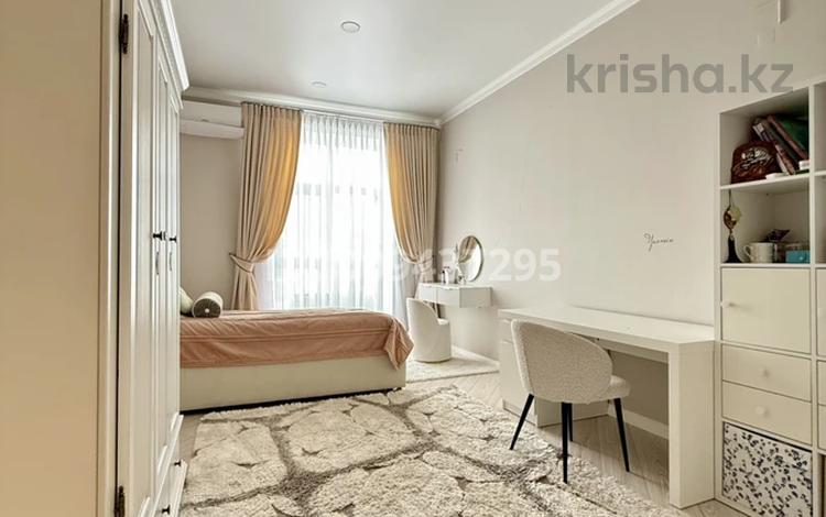 5-комнатная квартира · 158 м² · 9/10 этаж, Комиссарова 10/3 за 95 млн ₸ в Караганде, Казыбек би р-н — фото 2