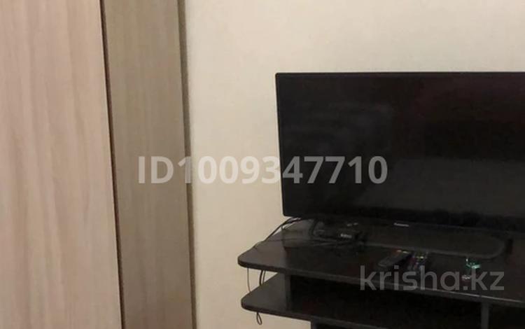 1-комнатная квартира · 36 м² · 2/5 этаж, Кабанбай батыра 43 — Бурова за 10 000 ₸ в Усть-Каменогорске, Ульбинский — фото 2