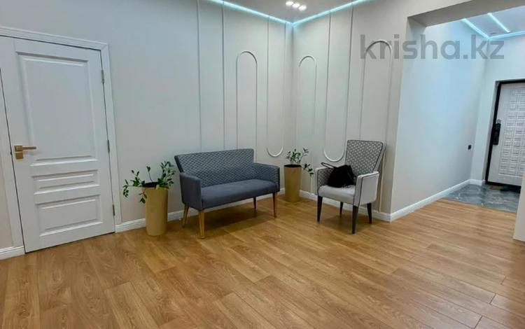 4-комнатная квартира · 150 м² · 14/16 этаж, Гагарина проспект 124 — Абая за 140 млн ₸ в Алматы, Бостандыкский р-н — фото 2