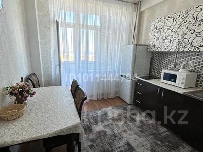 3-бөлмелі пәтер · 75 м² · 4/5 қабат, Михаэлиса 21 — проспект Абая, проспект Назарбаева, бағасы: 28 000 ₸ в Усть-Каменогорске, Ульбинский