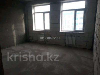 2-бөлмелі пәтер · 71 м² · 3/5 қабат, Нұрсая ш/а., Мкрн Самал 15, бағасы: 22.7 млн ₸ в Атырау, мкр Нурсая