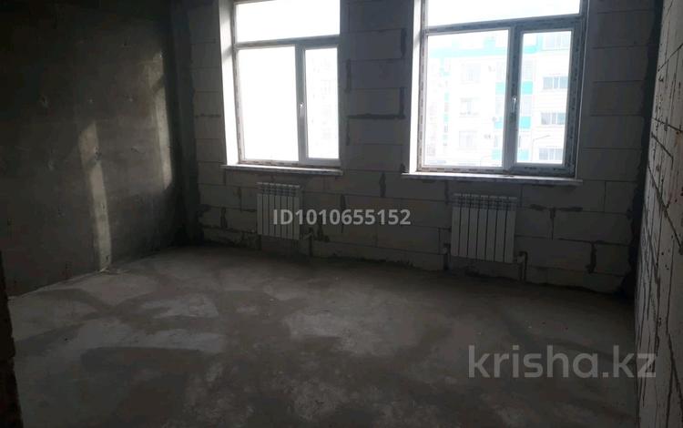 2-бөлмелі пәтер · 71 м² · 3/5 қабат, Нұрсая ш/а., Мкрн Самал 15, бағасы: 22.7 млн ₸ в Атырау, мкр Нурсая — фото 2