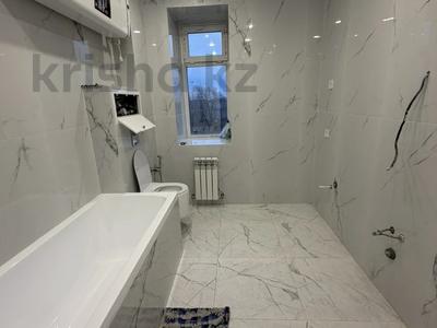 3-комнатная квартира · 77 м² · 2/10 этаж, мкр Юго-Восток, Камали Дүйсембекова за 40 млн 〒 в Караганде, Казыбек би р-н