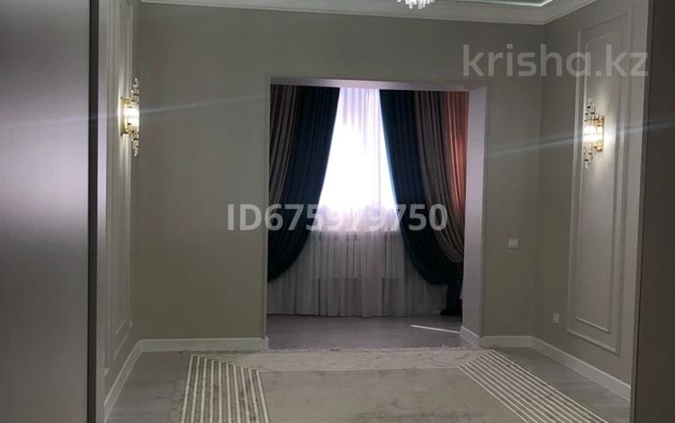 3-бөлмелі пәтер · 108 м² · 6/6 қабат, 16-й мкр 28/1, бағасы: 24 млн ₸ в Актау — фото 2