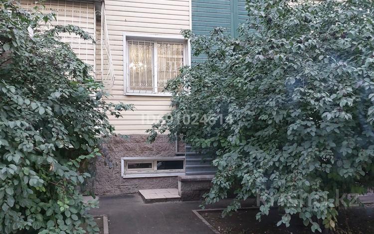 Буква н. Буквы а б в г д. Цветные буквы на белом фоне. Буква т. Буква п красивая.