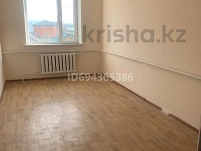 1-комнатная квартира, 39 м², 3/3 этаж, Муратбаева 49 за 8 млн 〒 в Талдыкоргане, мкр военный городок Жулдыз