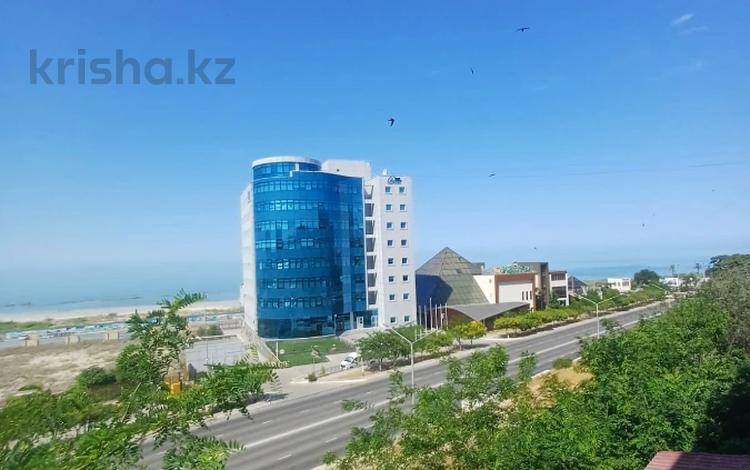3-комнатная квартира · 72 м² · 3/5 этаж, 14-й мкр 12 за 21.9 млн ₸ в Актау — фото 2