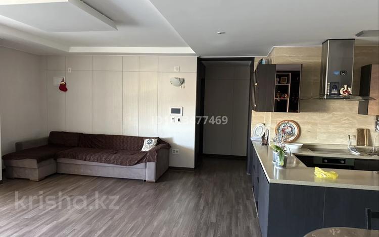 4-комнатная квартира · 145 м² · 3 этаж, Қошқарбаева 10/1 за 100 млн ₸ в Астане, Сарыарка р-н — фото 2