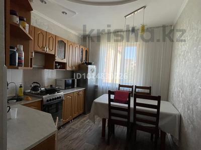 3-бөлмелі пәтер · 64 м² · 4/9 қабат, Гүлдер 3 ш/а. 17, бағасы: 27.5 млн ₸ в Караганде, Казыбек би р-н