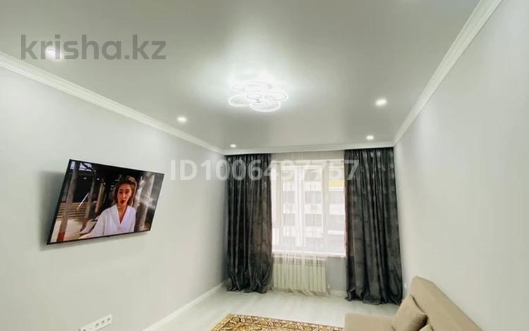 3-бөлмелі пәтер · 88 м² · 3/7 қабат, Райымбек батыра 169, бағасы: 350 000 ₸ в  — фото 2