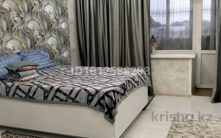 1-комнатная квартира · 48 м² · 4/15 этаж, Шакарима 60 за 2 500 ₸ в Семее — фото 2