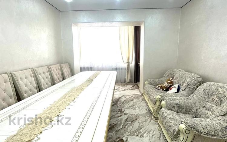 4-комнатная квартира · 107 м² · 1/5 этаж, мкр 4 за 40 млн ₸ в Уральске — фото 2
