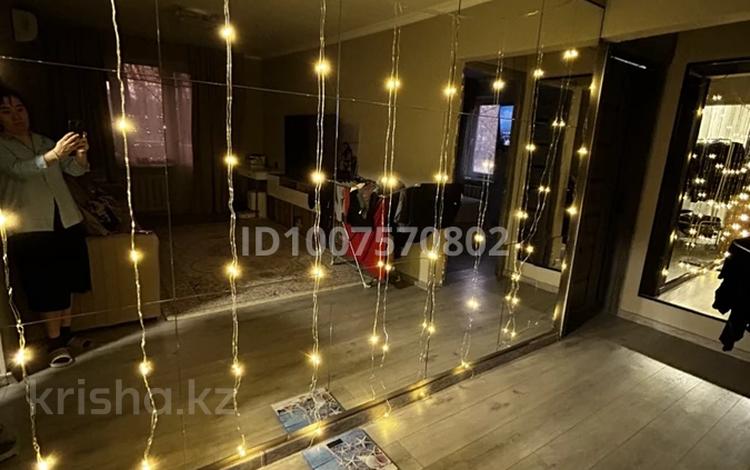 3-комнатная квартира · 59 м² · 4/4 этаж, мкр №11 14б за 38 млн ₸ в Алматы, Ауэзовский р-н — фото 2
