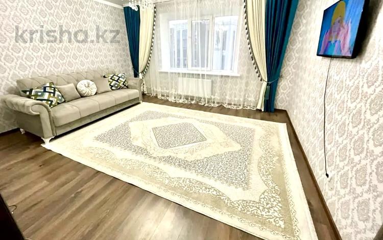 2-бөлмелі пәтер · 65 м² · 9/9 қабат, Юго-Восток ш/а., Шахтеров 25, бағасы: 30 000 ₸ в Караганде, Казыбек би р-н — фото 2