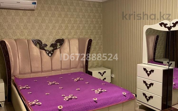 2-комнатная квартира · 100 м² · 2/5 этаж, Авангард-2 мкр за 13 000 〒 в Атырау, мкр Авангард-2 — фото 2