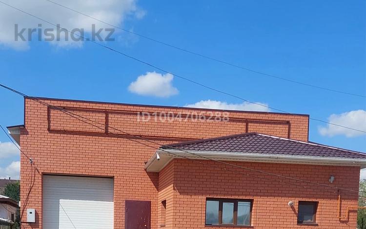Отдельный дом · 4 комнаты · 293.4 м² · 6 сот., Бейсековой 5/4 — Фахд бен Абдулл Азиз за 120 млн ₸ в Астане, Сарыарка р-н — фото 10