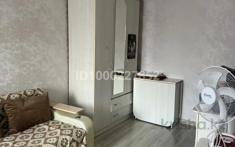 3-бөлмелі пәтер · 56.8 м² · 3/5 қабат, Республики 67/3, бағасы: 13 млн ₸ в Темиртау — фото 2